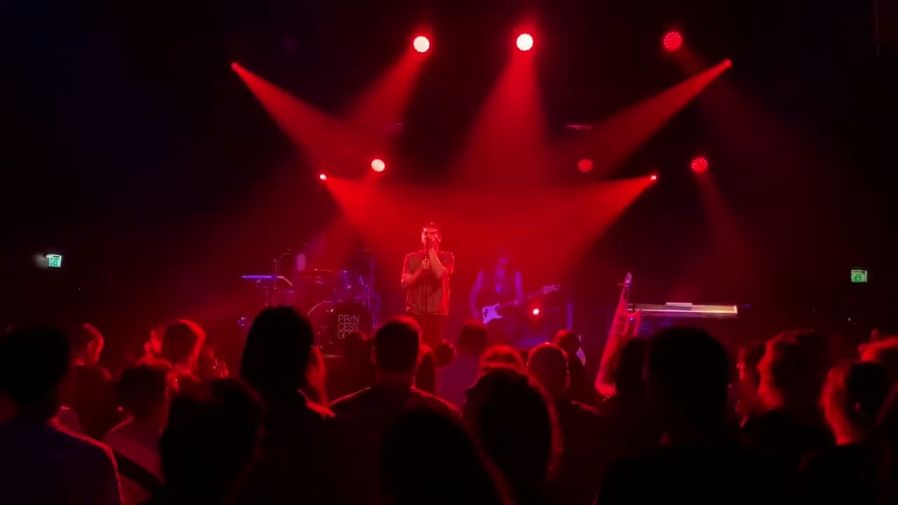 Princess Goes - Eat an Eraser, live Utrrecht