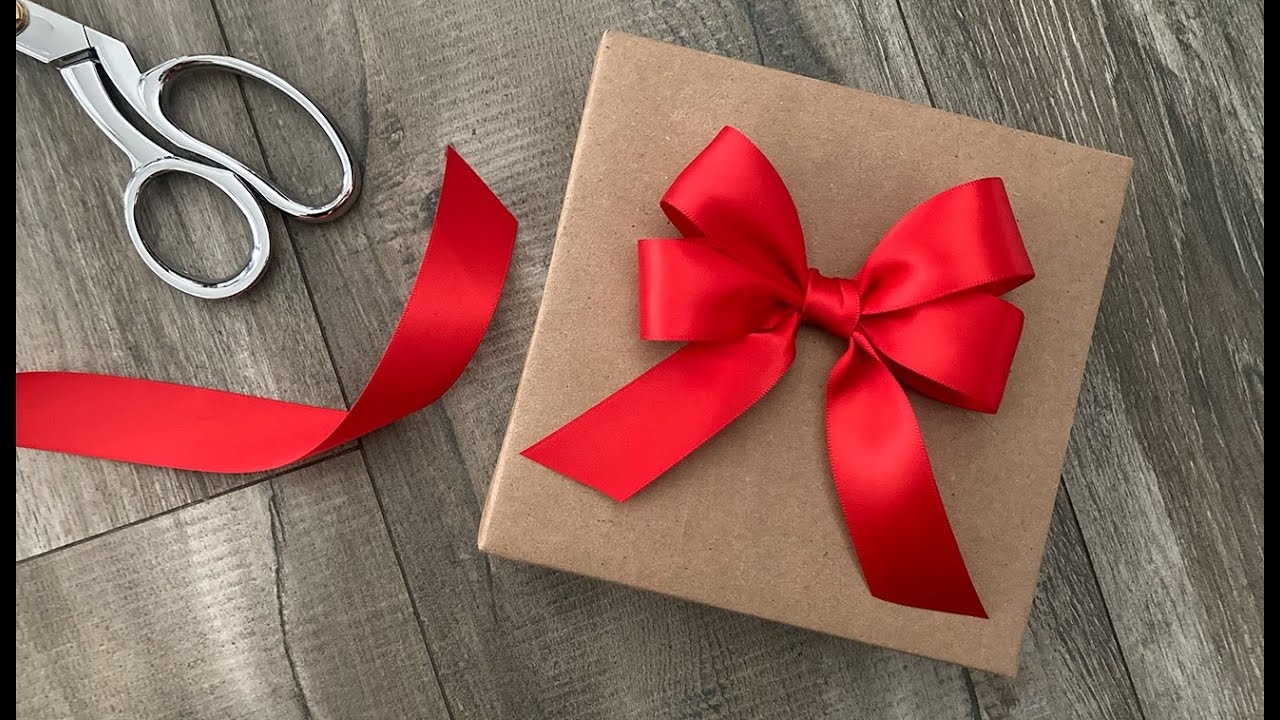 Easy DIY Ribbon Bow | Gift Wrapping Ideas