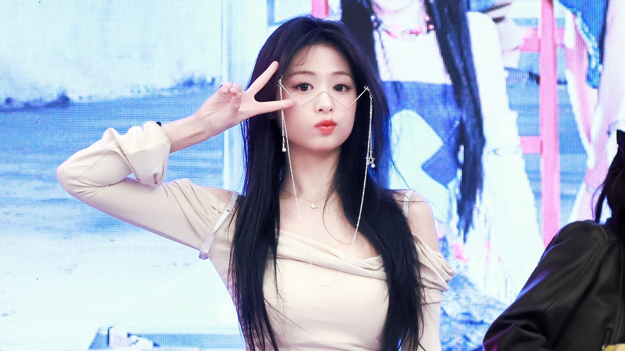 241214 BABYMONSTER AHYEON 아현 중국 상하이 SHANGHAI 팬싸 fansign 직캠
