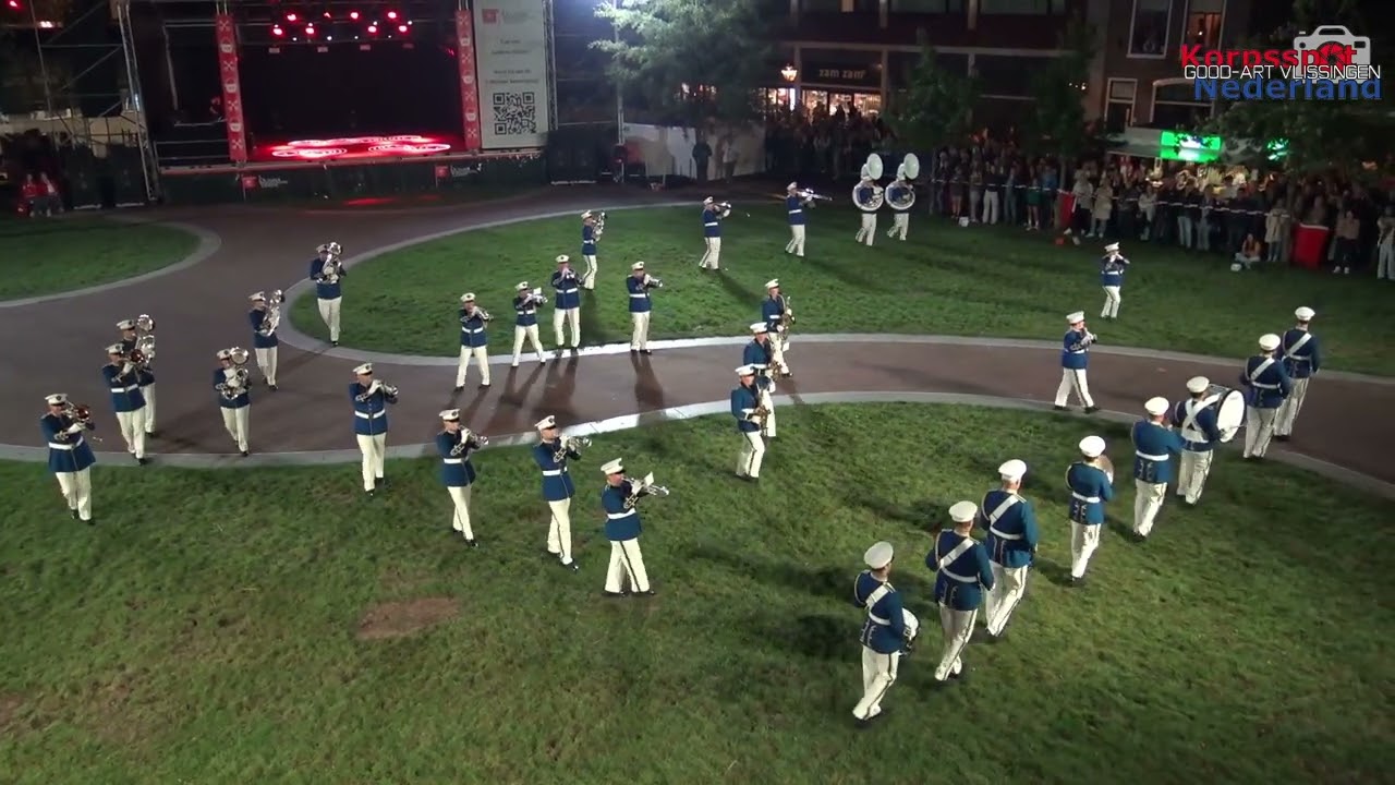 Show  en Marchingband Euroband tijdens Plein Taptoe Leiden 2023