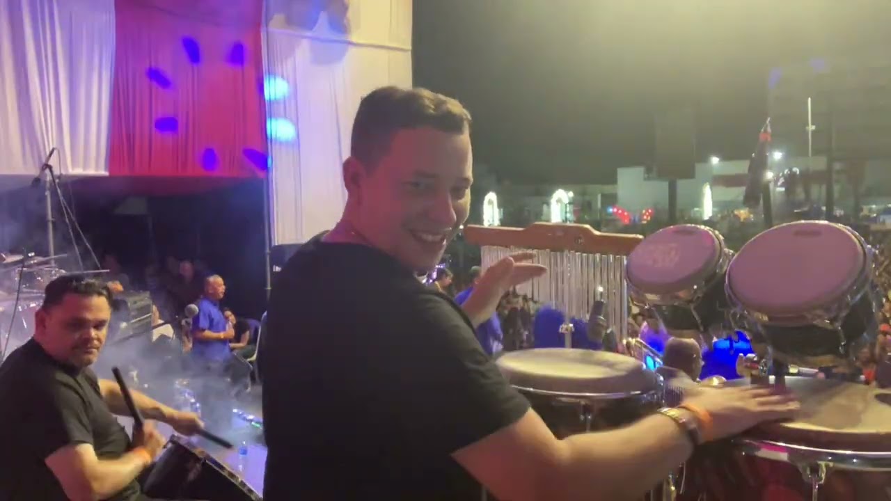Gaiteros del Pozón con Neguito Borjas encendido de Bella Vista 2023