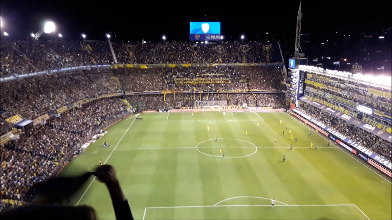 Boca-SanMartinSJ: El que no salta es un Llor&oacute;n...♪♫ / Los de abajo son gallinas...♪♫