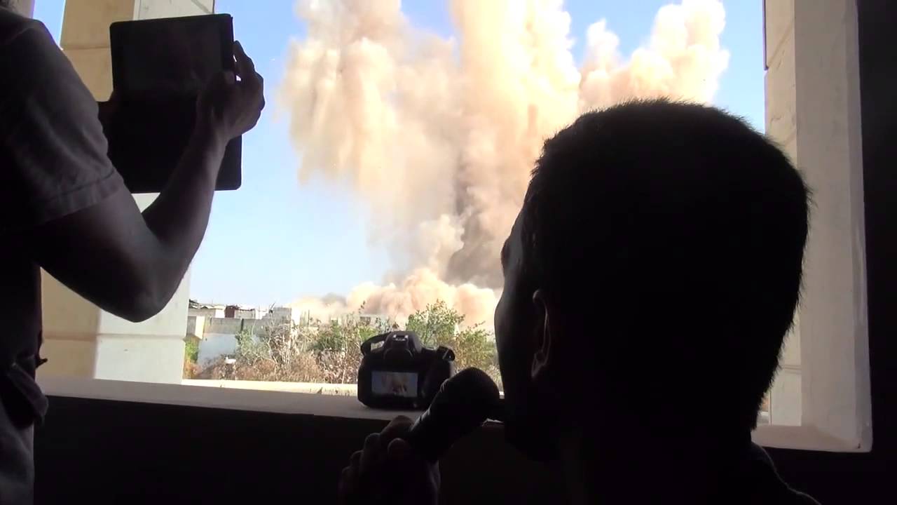 ريف إدلب نسف نفق متقدم داخل تحصينات الميليشات الطائفية في بلدة الفوعة 10 8 2015 جـ3