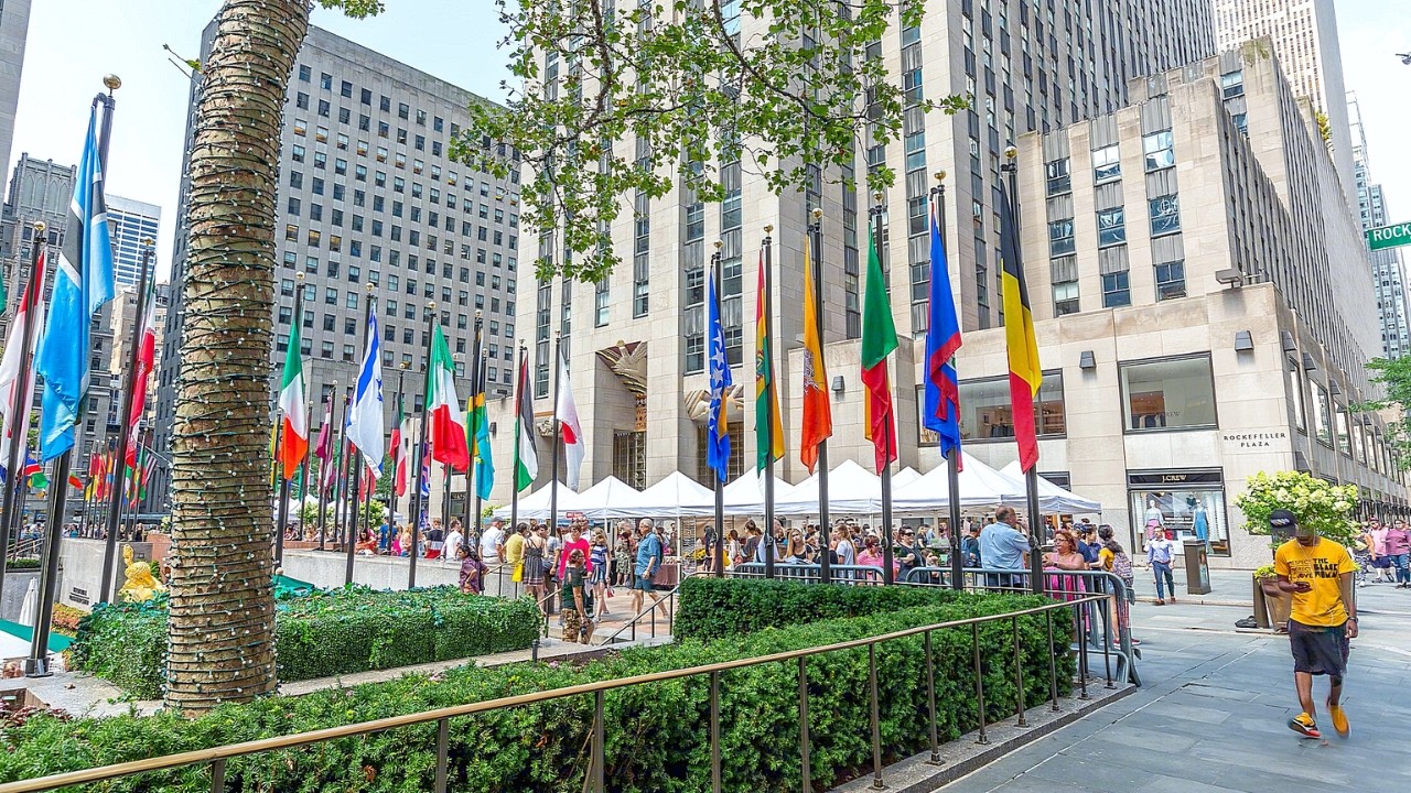 LIVE • NEW YORK CITY