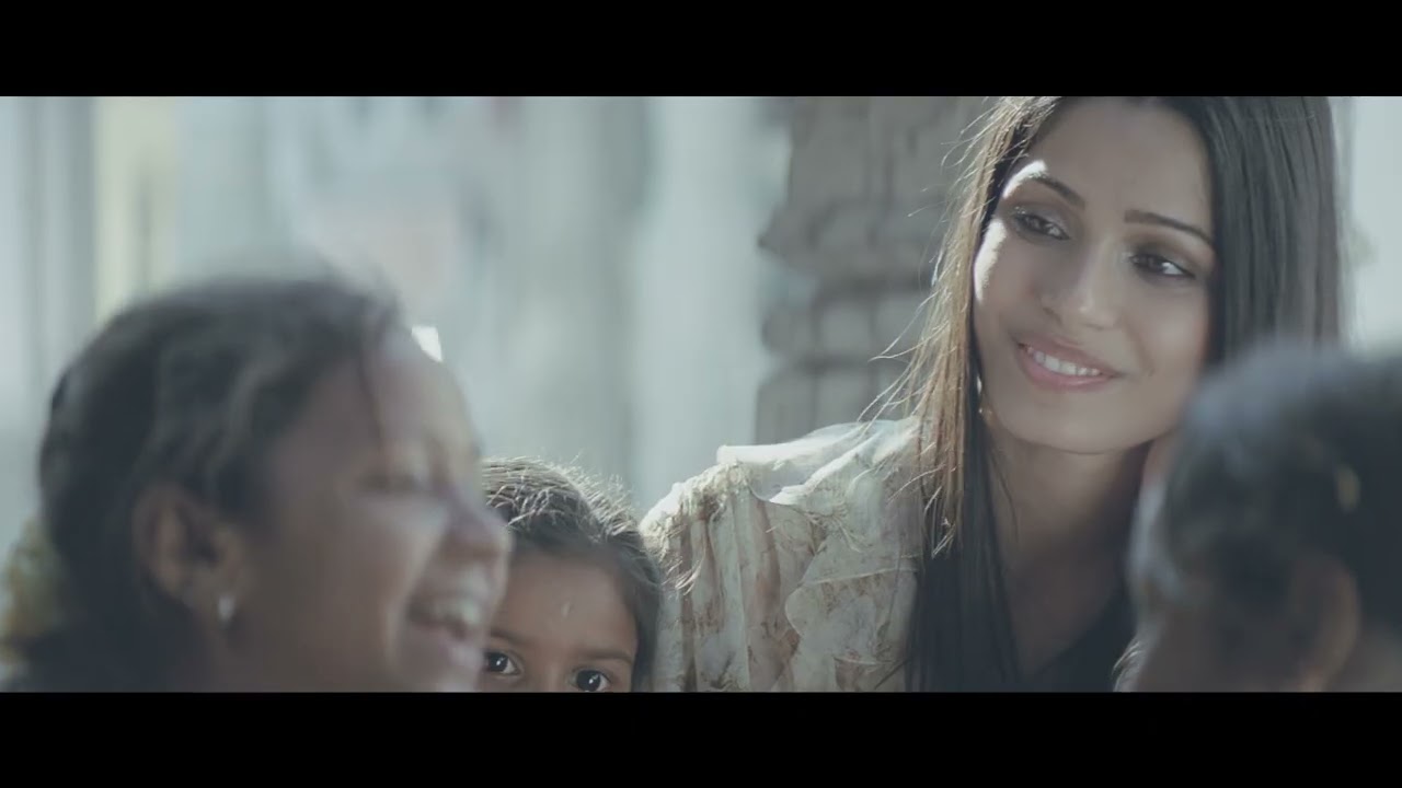 PORTRAIT of FREIDA PINTO by Bruno Aveillan 4K