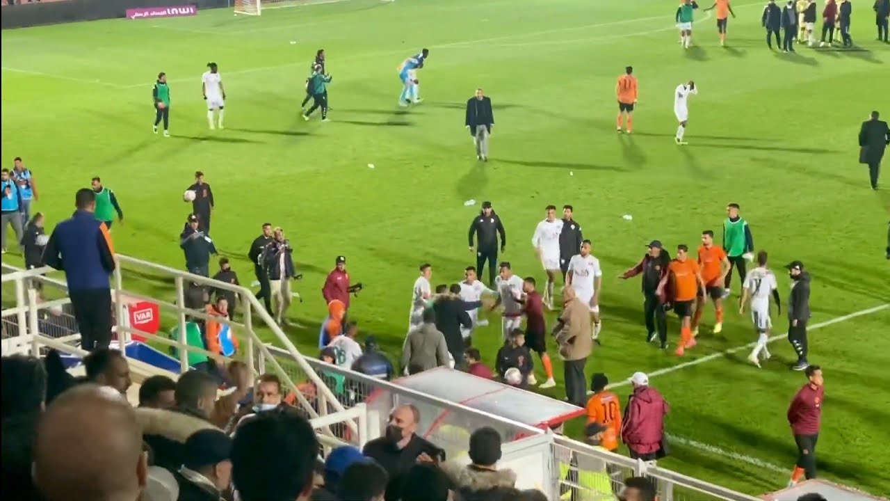 نهضة بركان تضيع ضربة جزاء في الوقت الميت و أحداث لا رياضية بعد الصافرة