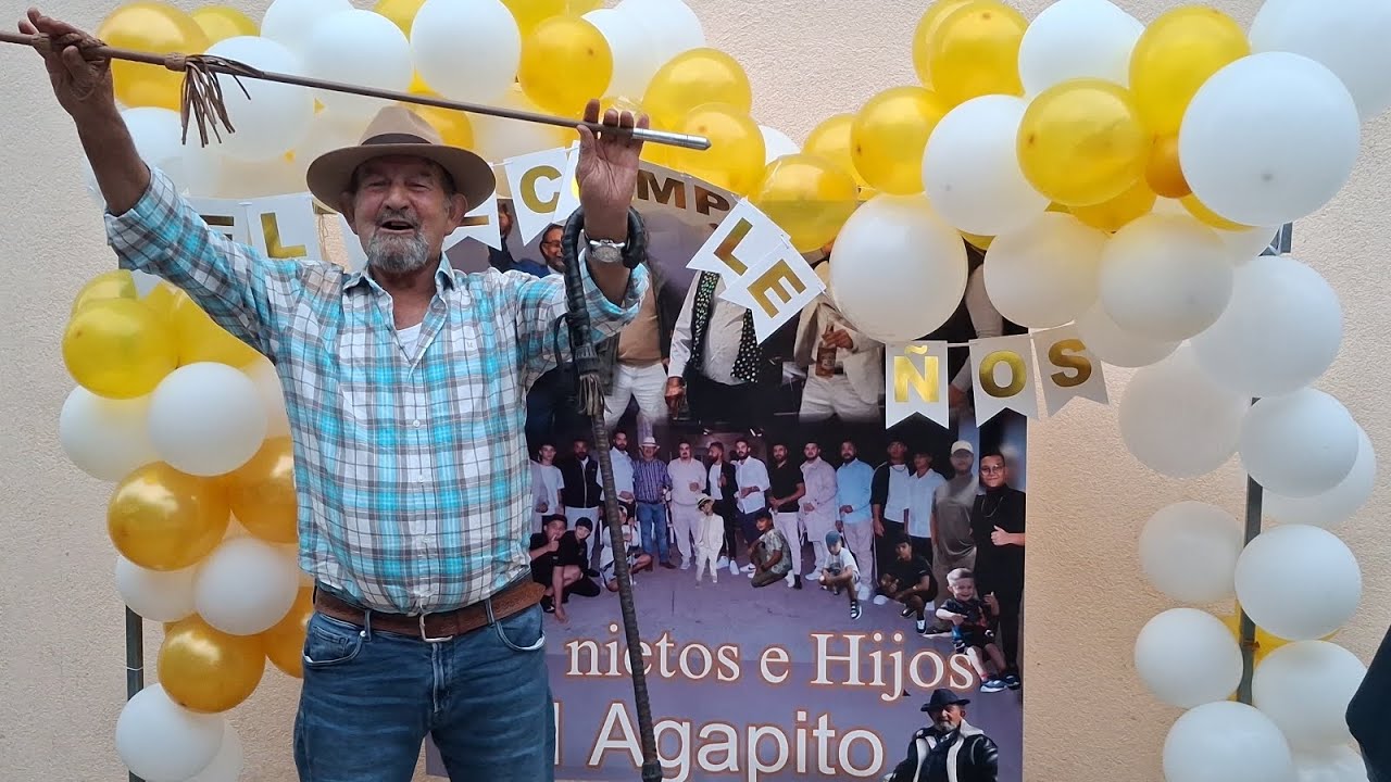 Cumpleaños sorpresa de Agapito y Rafa gitanos de lugo 