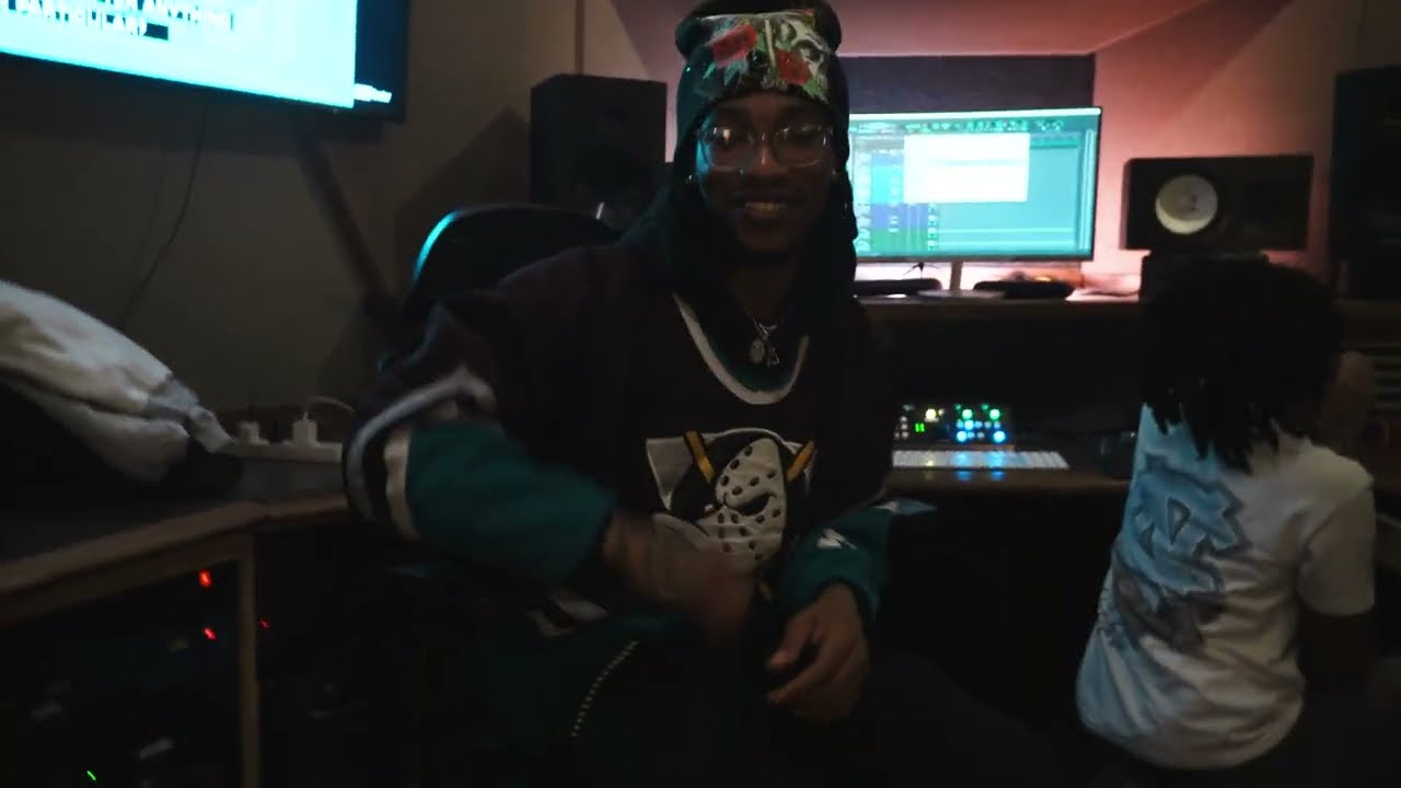 KBANDTANA - FEEL BETTER (OFFICIAL MUSIC VIDEO)