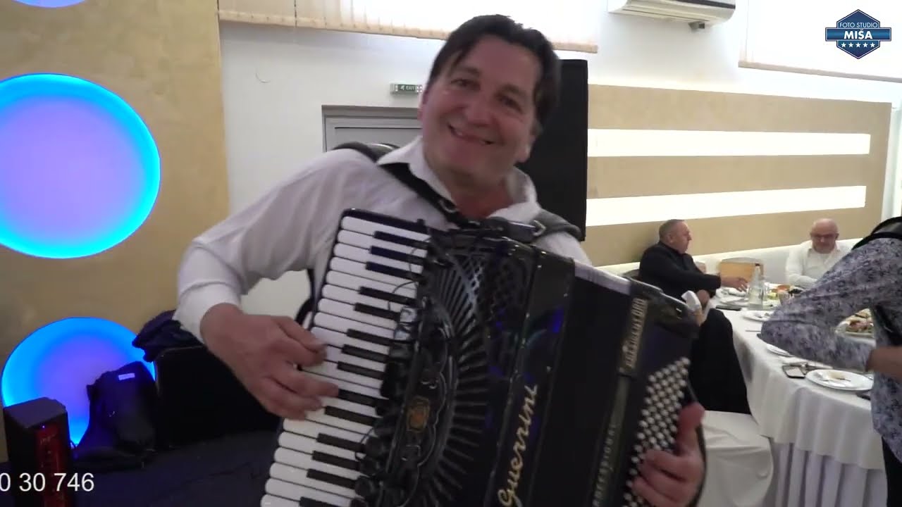 Lete pare kao kiša,kad zasvira Vidojević Slaviša-Punoletstvo Nemanje Kostića