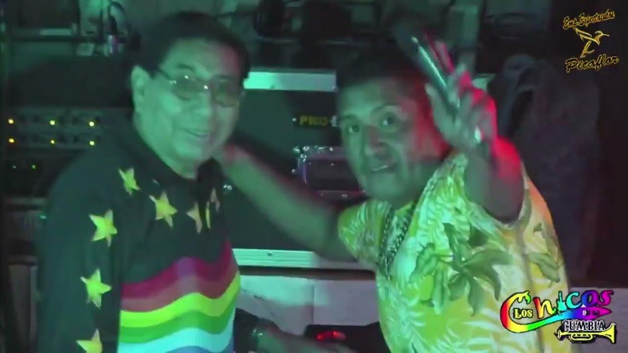GRUPO MACHUPICCHU CANTANDO EDGUITAR PICAFLOR CUSCO