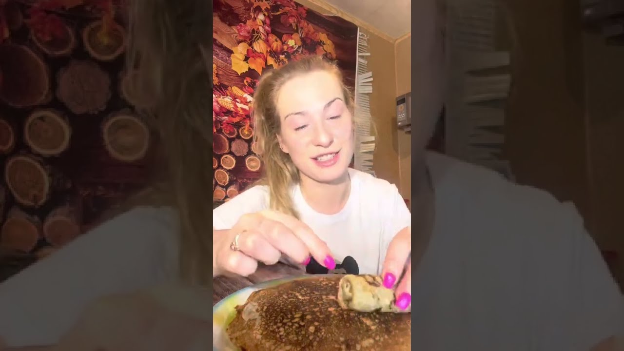Мукбанг: блины с мёдом. Про айфон и андроид. Mukbang.