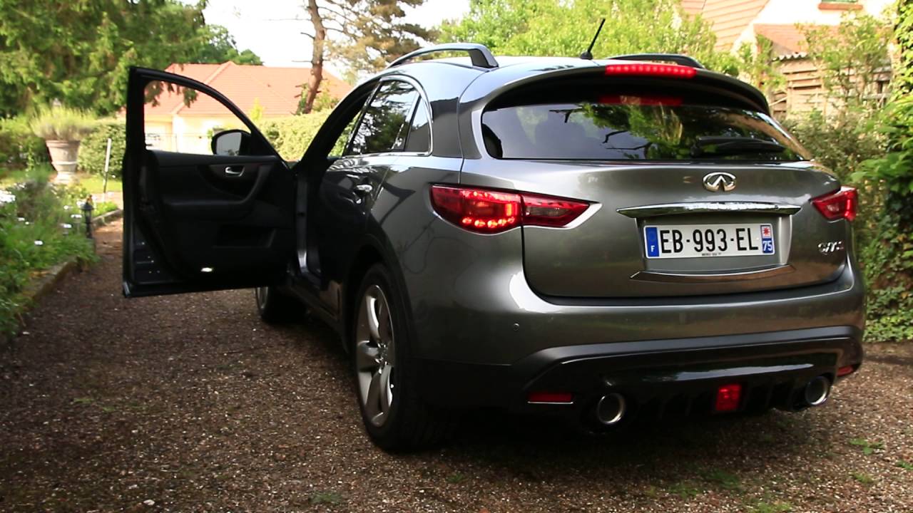 Infiniti QX70S 5.0 Ultimate - Invidia Gemini rolled titanium tips exhaust
