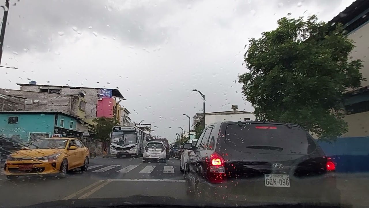 Un día de lluvia en Guayaquil