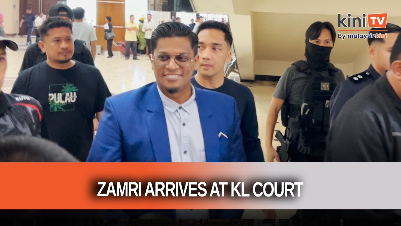 Zamri Vinoth arrives at KL court