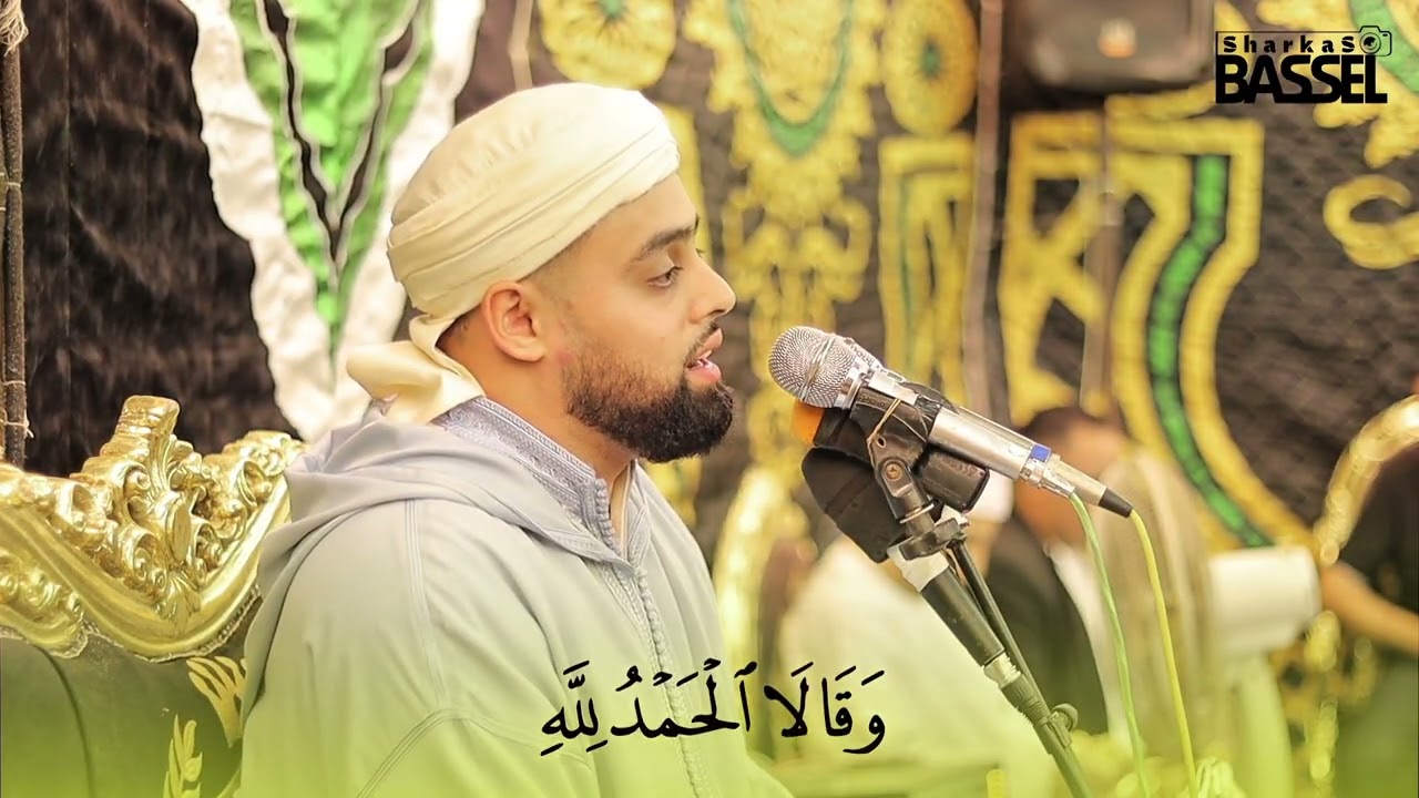 إسمع احد الحضور بيقول له إى .... القارئ البريطاني الذى ادهش الحضور بجمال صوتة  
