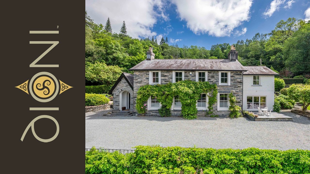 Stunning Victorian Manor House in Betws-Y-Coed | Plas-Coedfa
