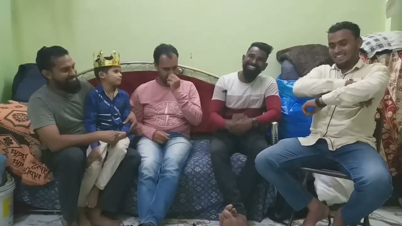 Bajre, Kaldume, Saharanpuri, Kalsare, Ghare Kabootar. Abrar Bhai. Kurla (East). Mumbai.
