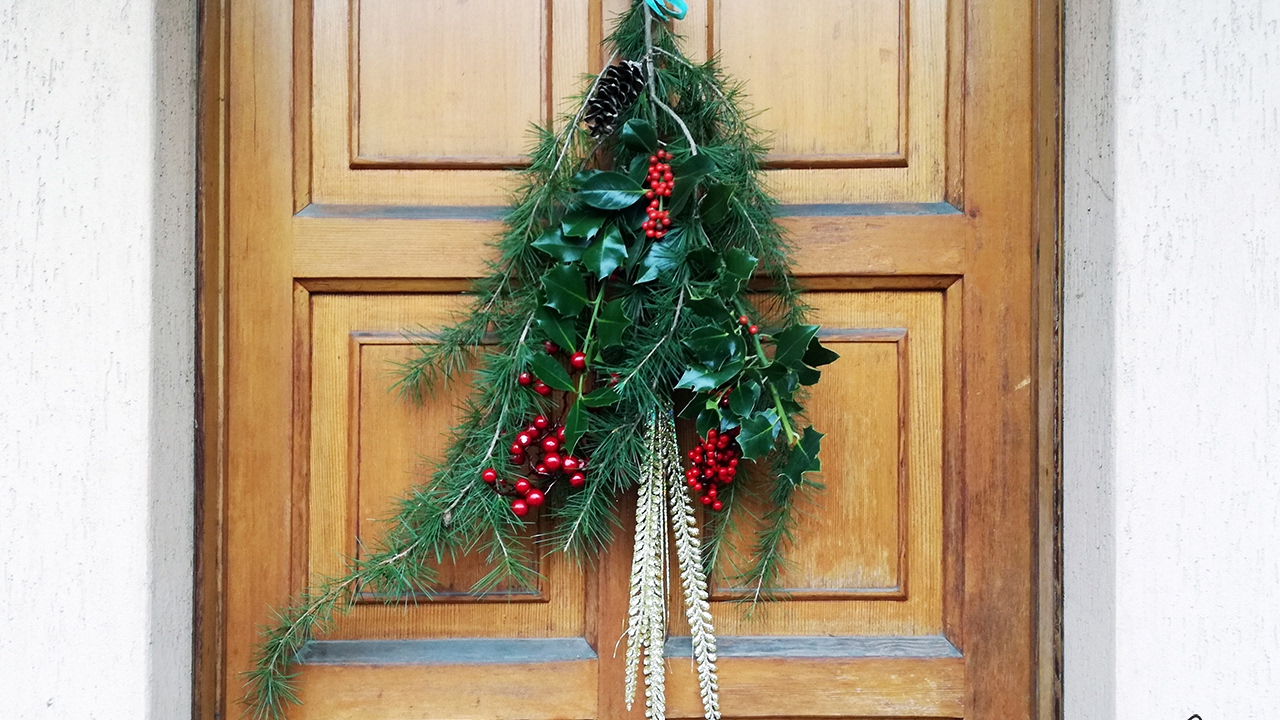 Come fare una Ghirlanda di Natale Stile Classico | Architempore