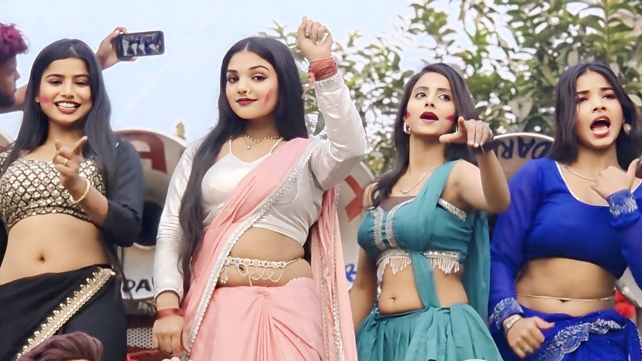 माया मागर से अच्छा डांस करती है ये लडकियाँ अहिरान साग #khesarilalyadav #mayamagar #dance #khushiraj