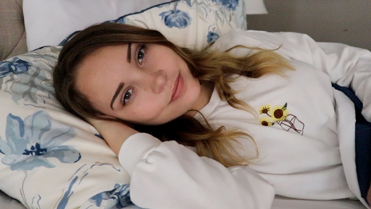 ASMR Helping You Fall Asleep In Bed 😴 🛏