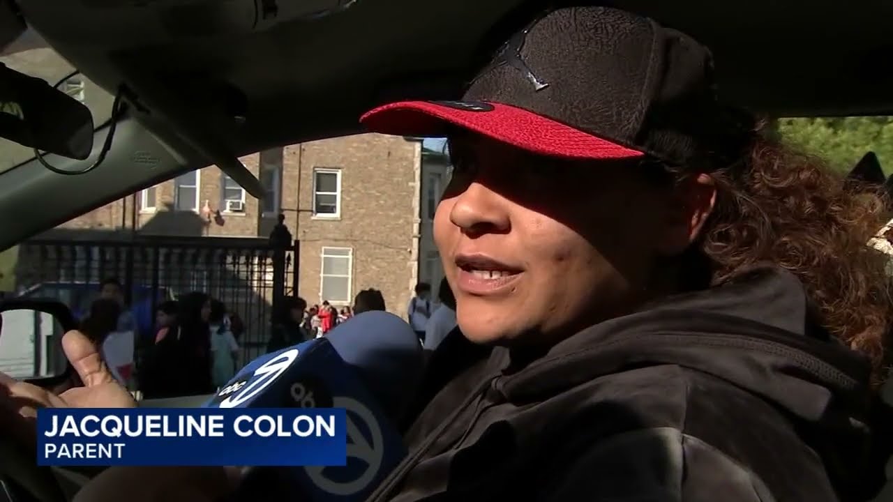 Students, parents protest Chicago school closures
