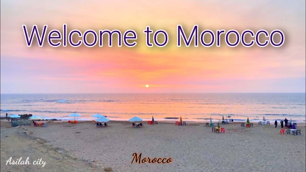 A tour in the Moroccan city of Asilah | video music person walking