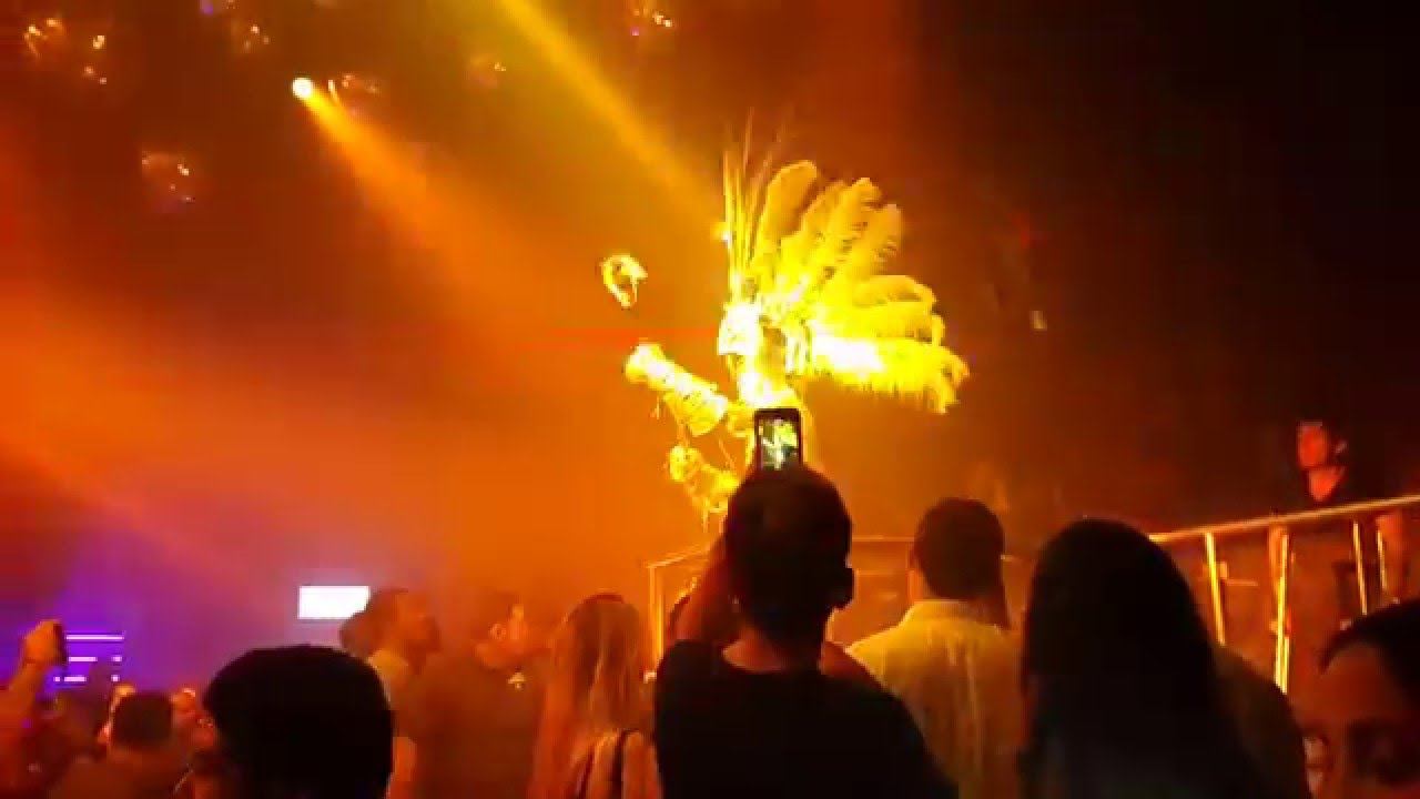 Show del Azteca en el Palazzo.... Playa del Carmen