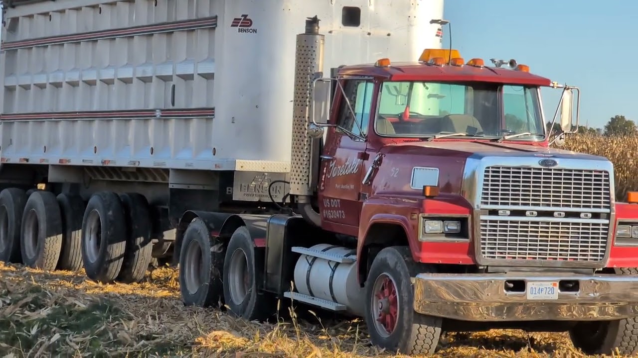 Большой палец кукурузного комбайна Мичигана 2025 года John Deere S780 #harvestchaser