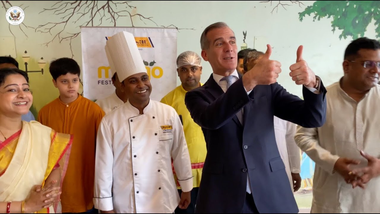 #AmbExploresIndia: Nomoskar from Banga Bhawan in Delhi!