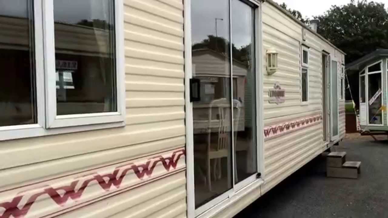 Willerby Lyndhurst 37ft x 12ft x 2 bedroom 2001 model Seaways Caravan Sales Blue Anchor Leisure Ltd
