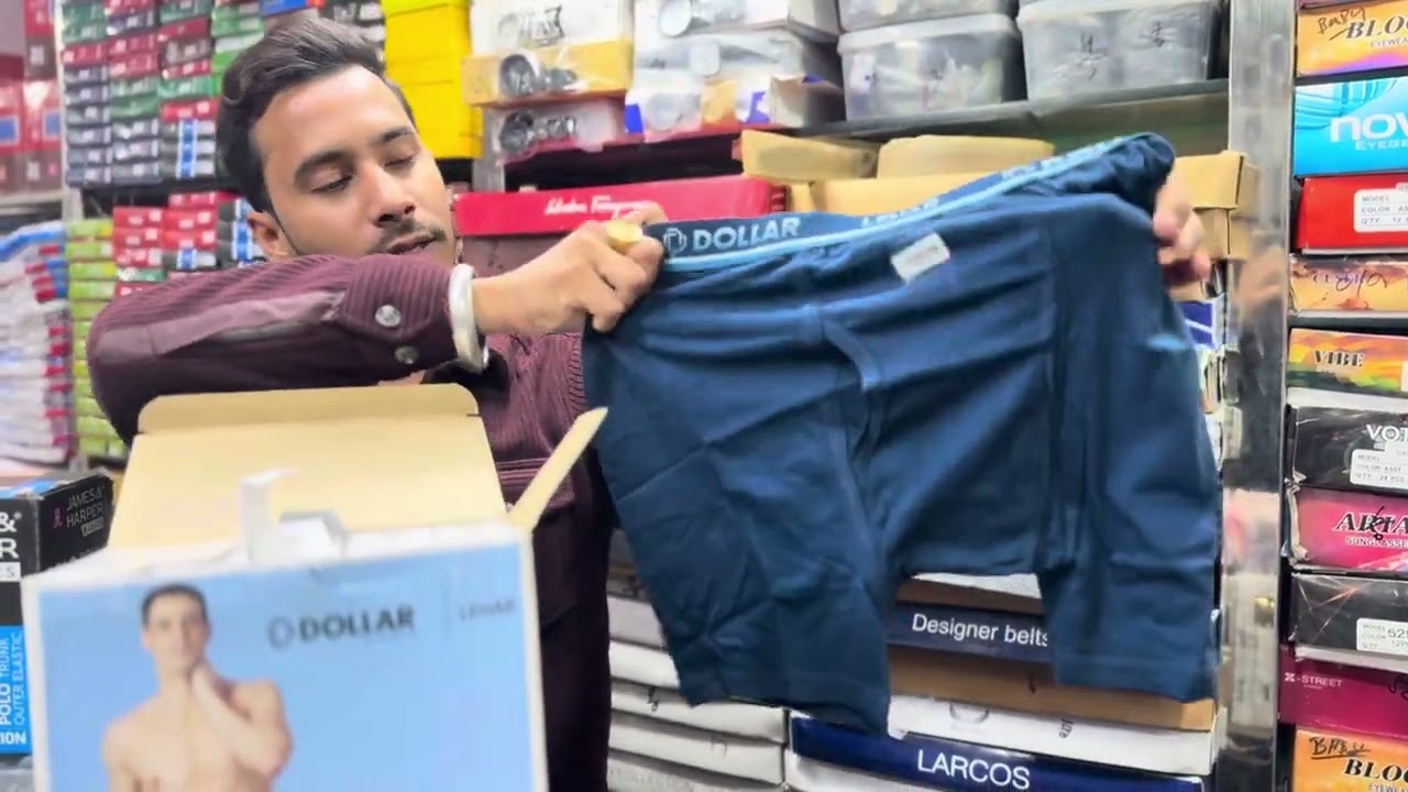 Box packing under wear