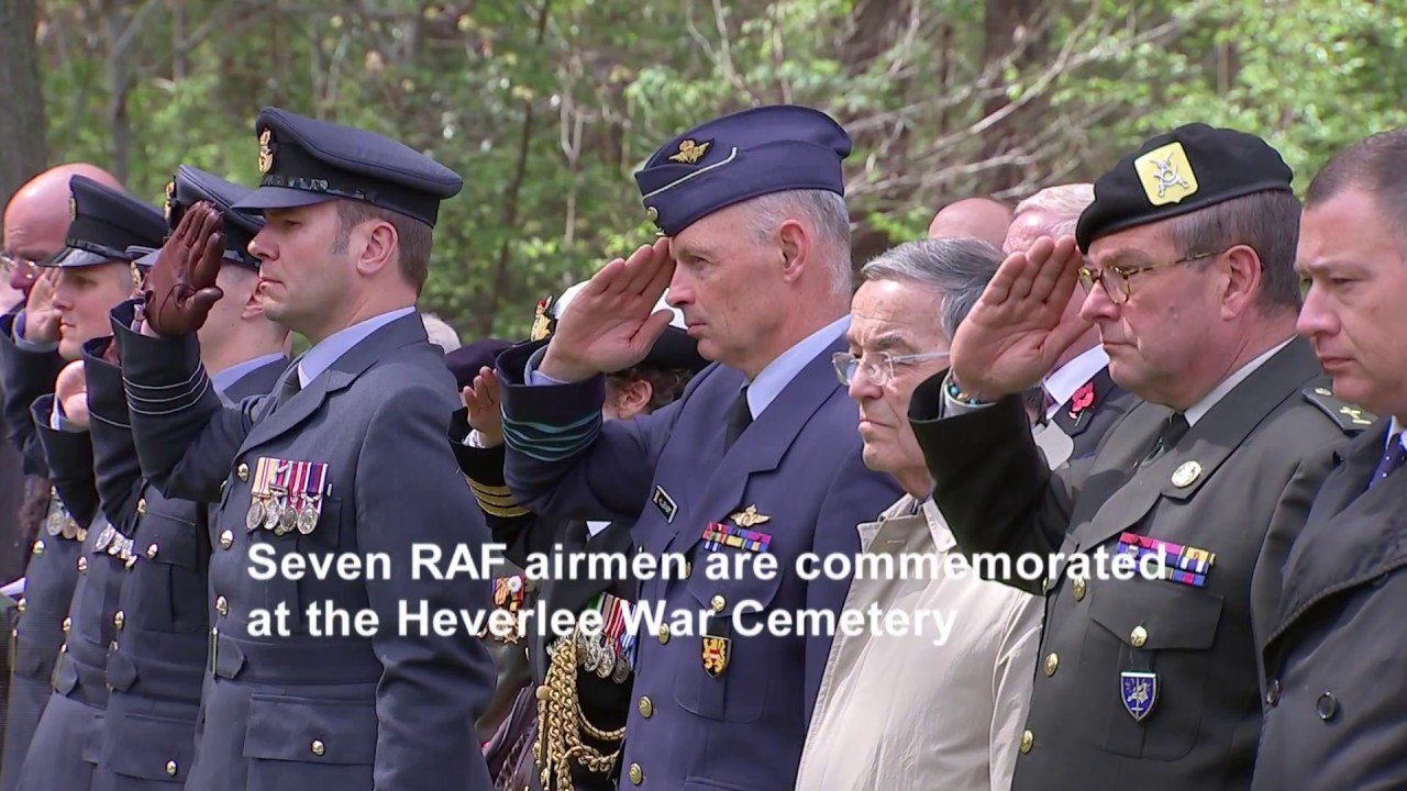 HEVERLEE APRIL 2017 RAF CREW COMMEMORATED