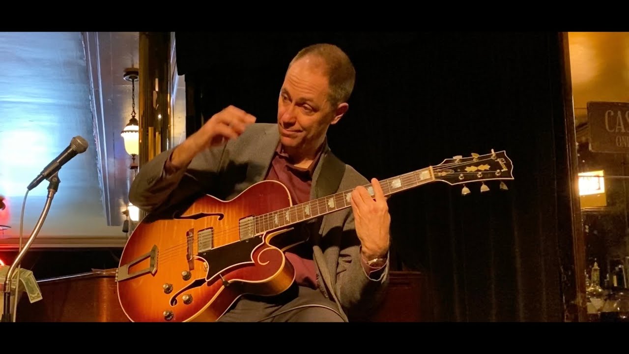 Goodbye Pork Pie Hat - Andy Brown Solo Guitar @ the Green Mill in Chicago