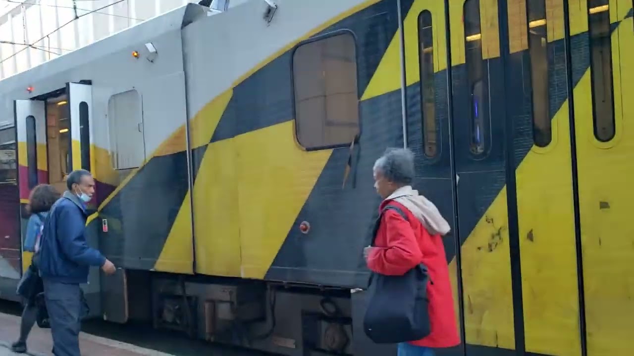 CC - Maryland MDOT MTA Baltimore Light RailLink - Interior and Exterior Footage