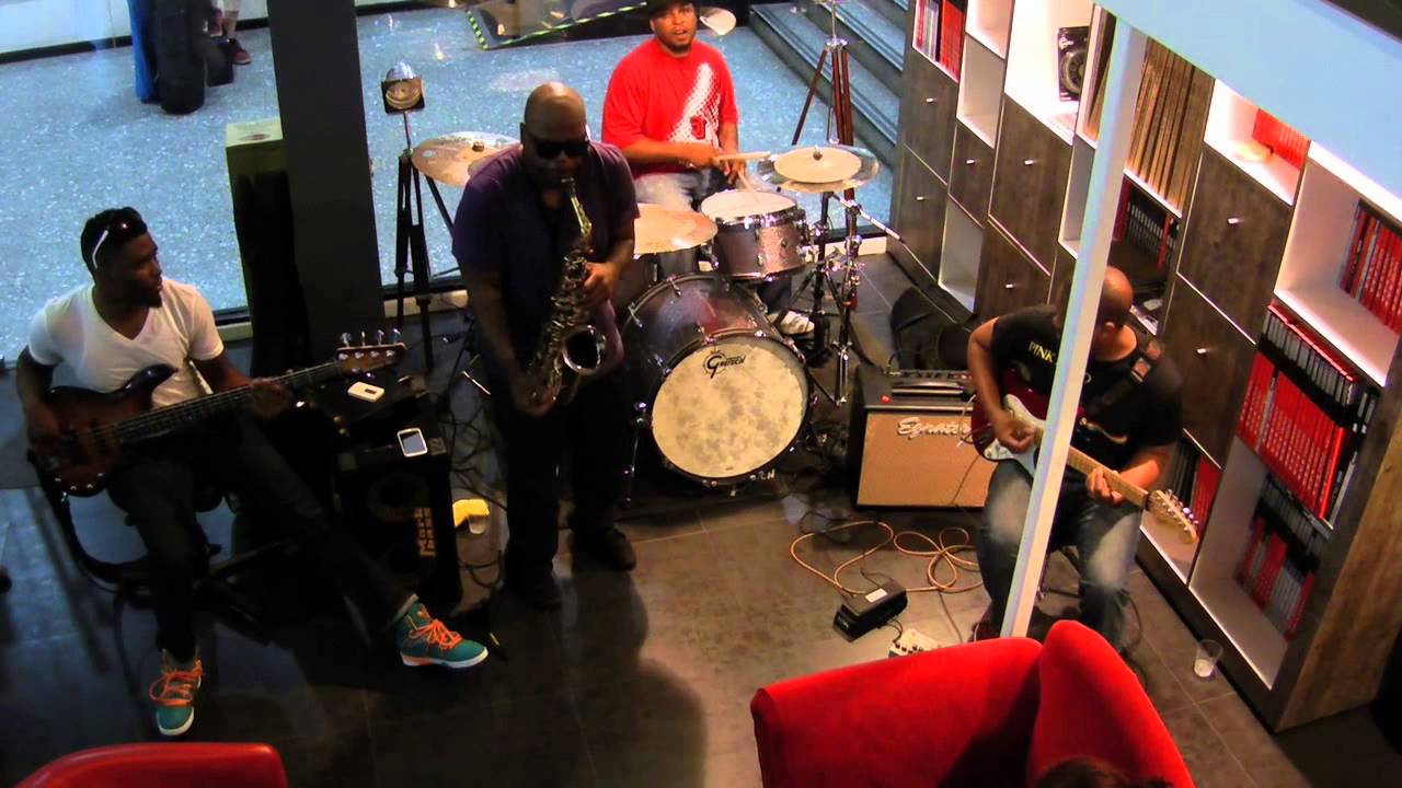 Who&acute;s Bad en Drumdealer Chile
