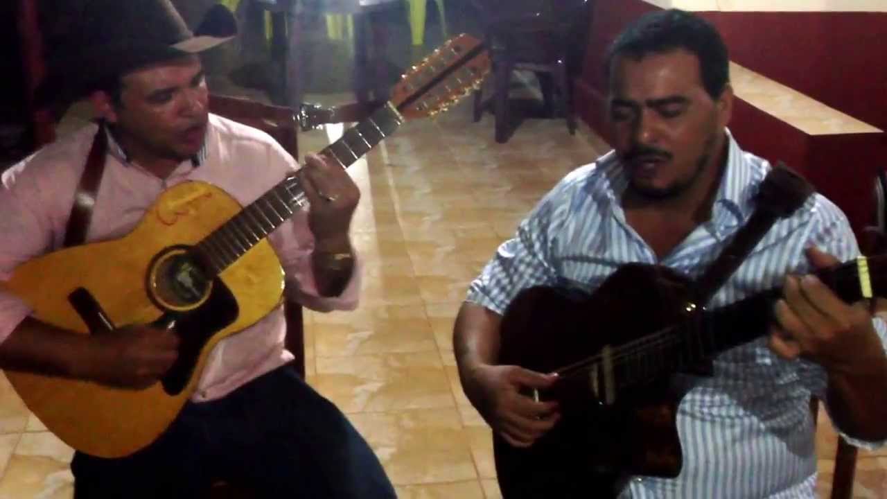 Encontro de violeiros em Poxoréu/MT fazenda do Quincão. Fernando e Osmair- velha São Paulo