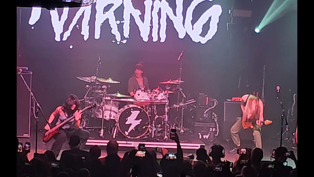 THE WARNING in 4K - DISCIPLE - TORONTO @ The AXIS Club - SUN AUG 13 2023 - ERROR Tour 2023 - FANCAM
