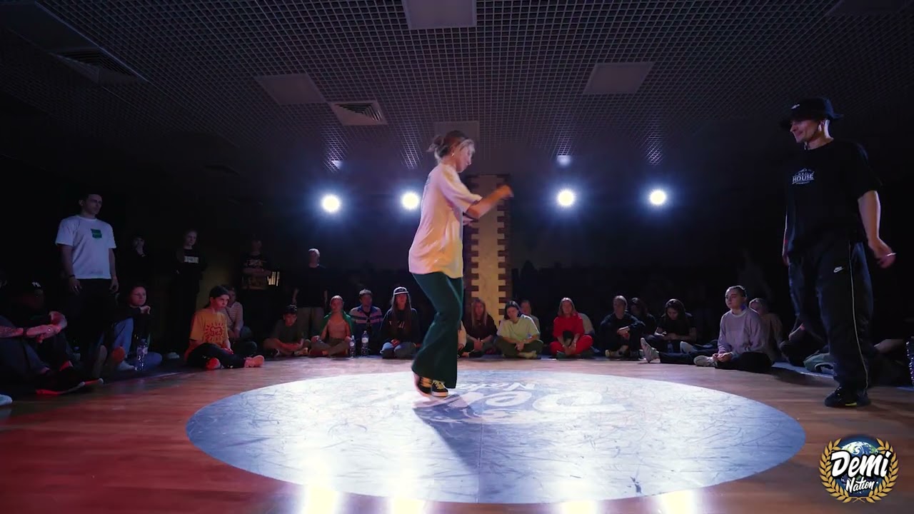 Свят vs Олеся / TOP 16 / House Pro / Demination Battle 23