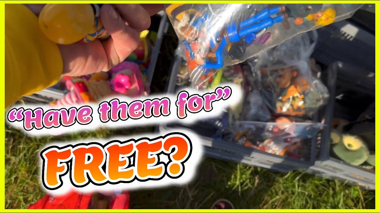 This Car Boot was “Giving it Away” retro toy & gaming hunt! What did we find??