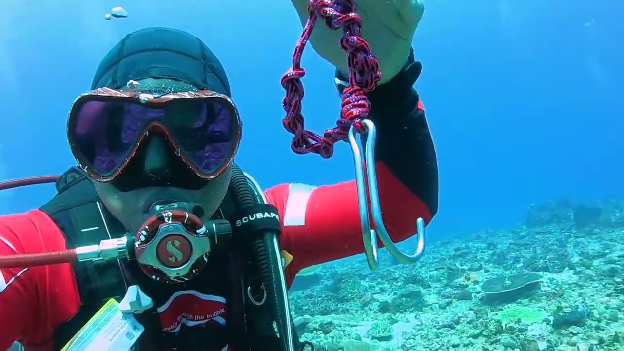 ShotGun DiveSite - The Cauldron Komodo National Park in Indonesia
