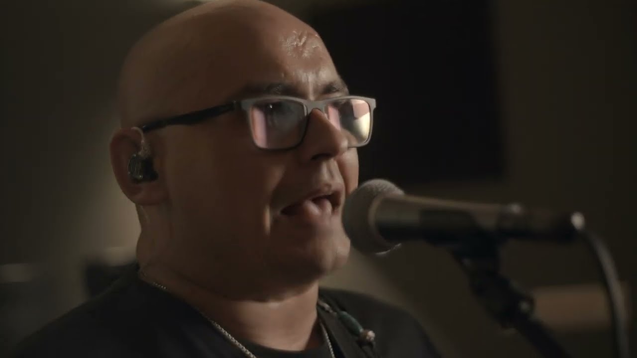 Przemek J&oacute;źwik - U Mnie Dobrze ( Live in MAJART Studio )