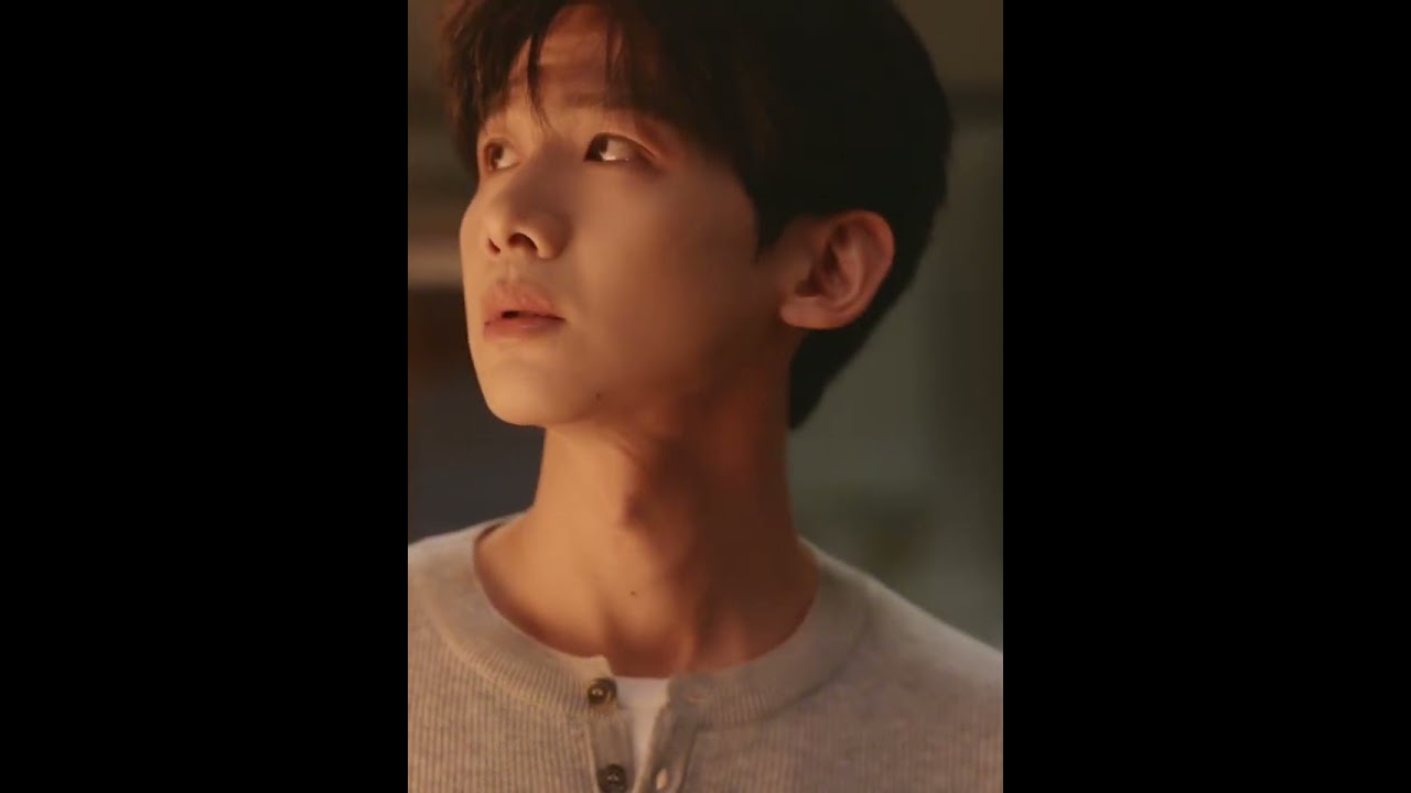 Wen Yifan sleepwalks, and Sang Yan feels heartache.💕  #thefirstfrost #baijingting #zhangruonan
