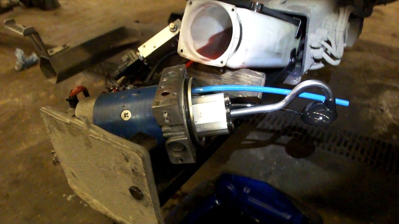 Снятие насоса на лифте ZEPRO Removing the lift pump