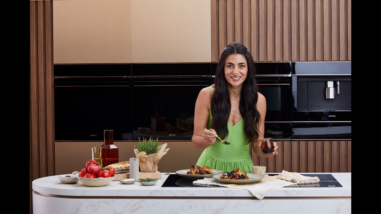An iconic Italian chicken recipe the family can't resist with Silvia Colloca | Smeg Omnichef