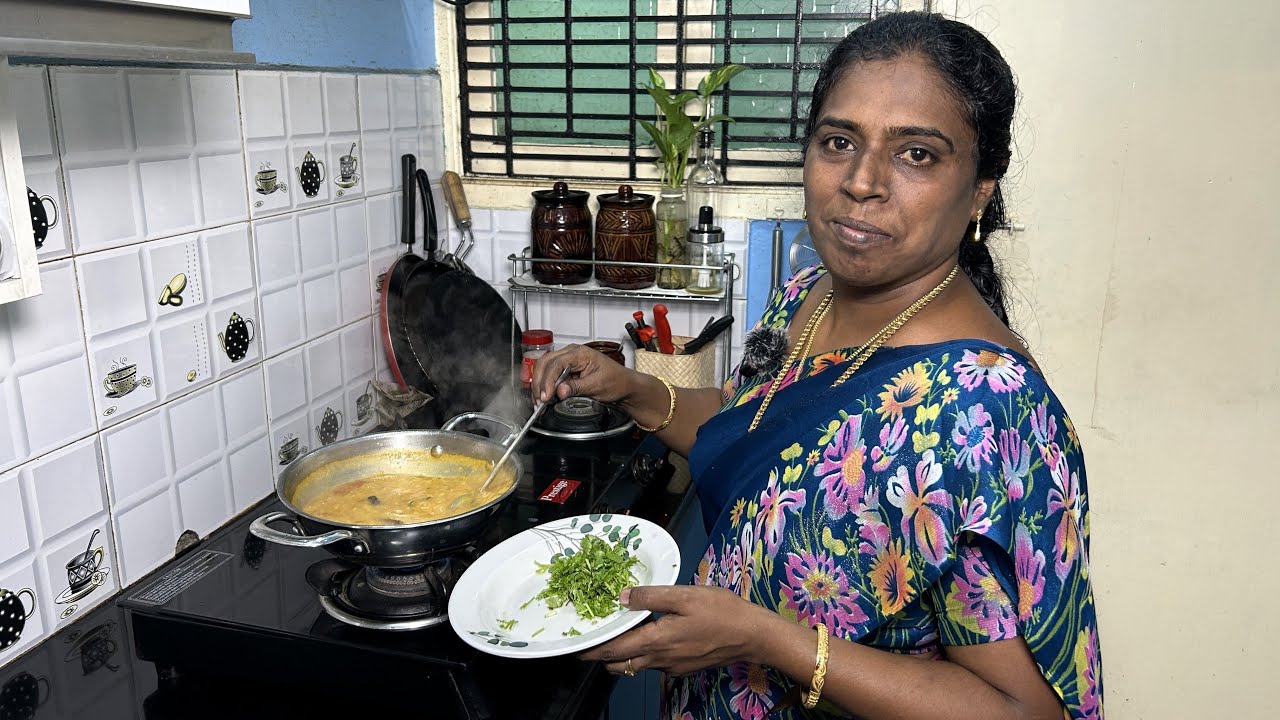 பருப்பு வேண்டாம் மணக்க மணக்க வாய்க்கு ருசியான இட்லி சாம்பார் இப்படி செய்யுங்க - Tiffin Sambar Recipe