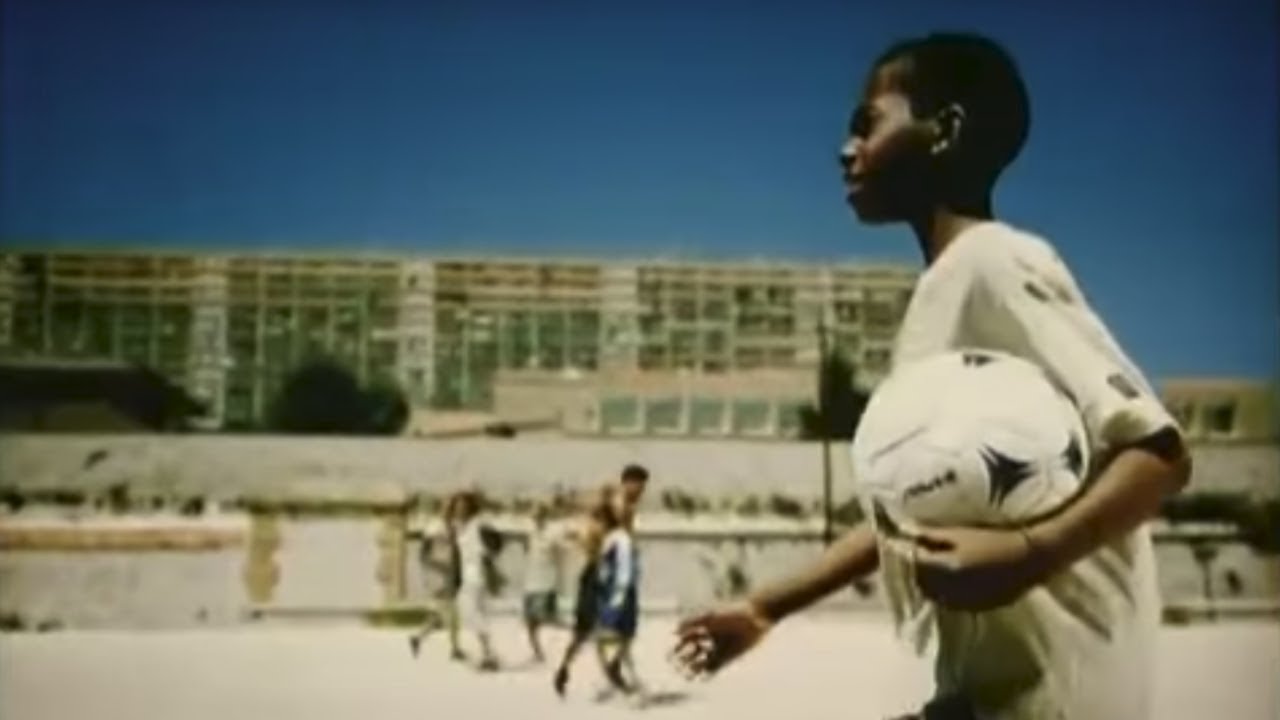 Cunnie Williams - Life Goes One (Clip Officiel)
