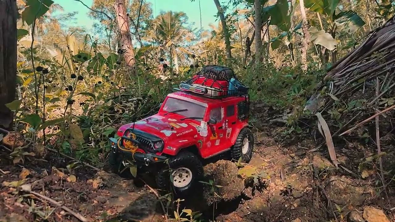 Rc Car Rubicon Red Truck carrying full load of goods through extreme, rc car mudding crawler 5