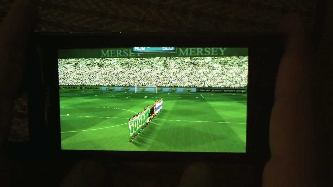 Nokia N9 (Real Football 2011 Gameplay)