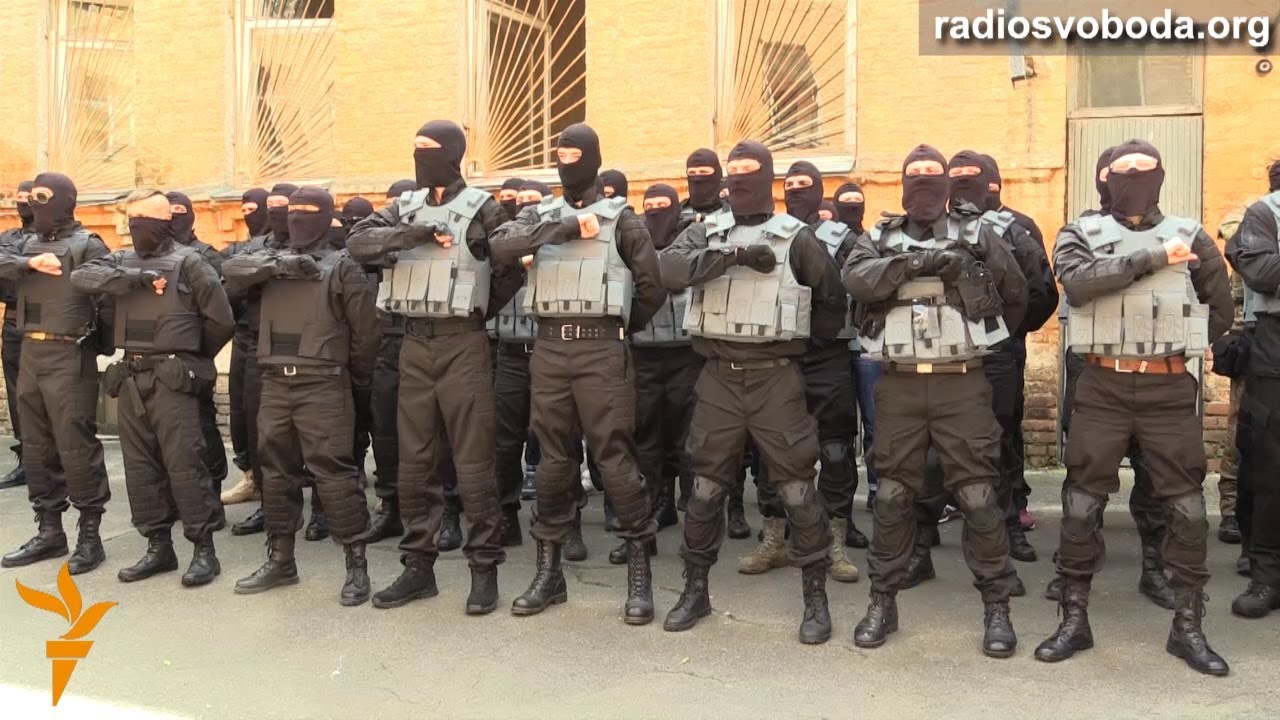 «Чорні чоловічки» поповнять лави спецбатальйону «Азов»