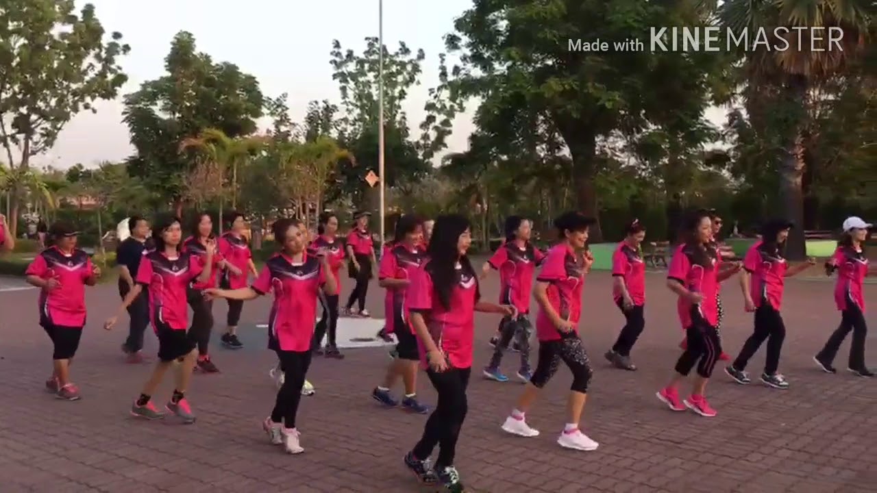 รักข้ามคลอง  - Candy line dance @Udon
